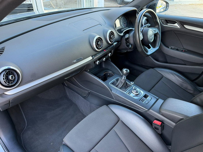 Audi A3 1.5 TFSI CoD 35 Black Edition Sportback 5dr Petrol Manual Euro 6 (s/s) (150 ps) 5dr Manual 2026