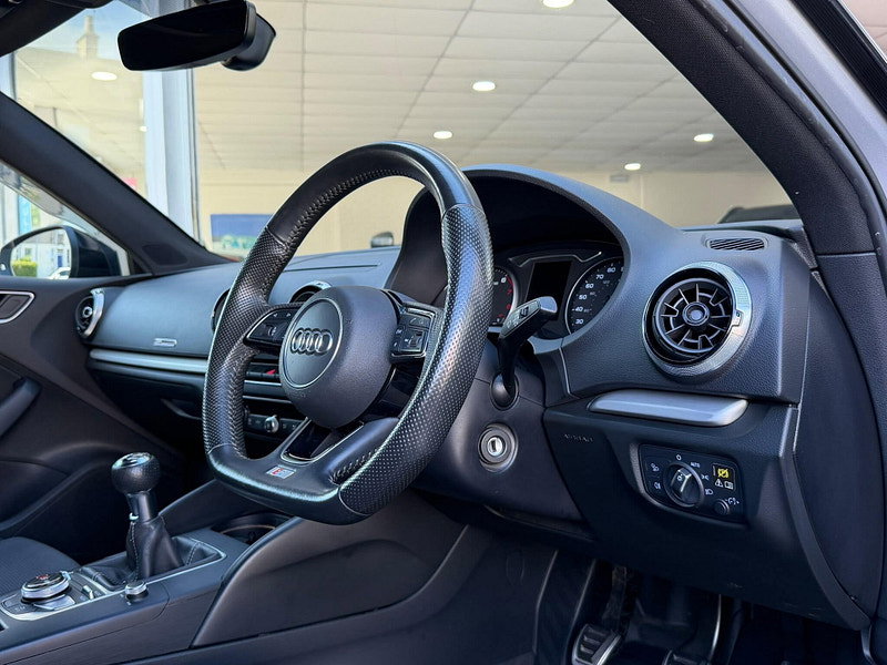 Audi A3 1.5 TFSI CoD 35 Black Edition Sportback 5dr Petrol Manual Euro 6 (s/s) (150 ps) 5dr Manual 2026
