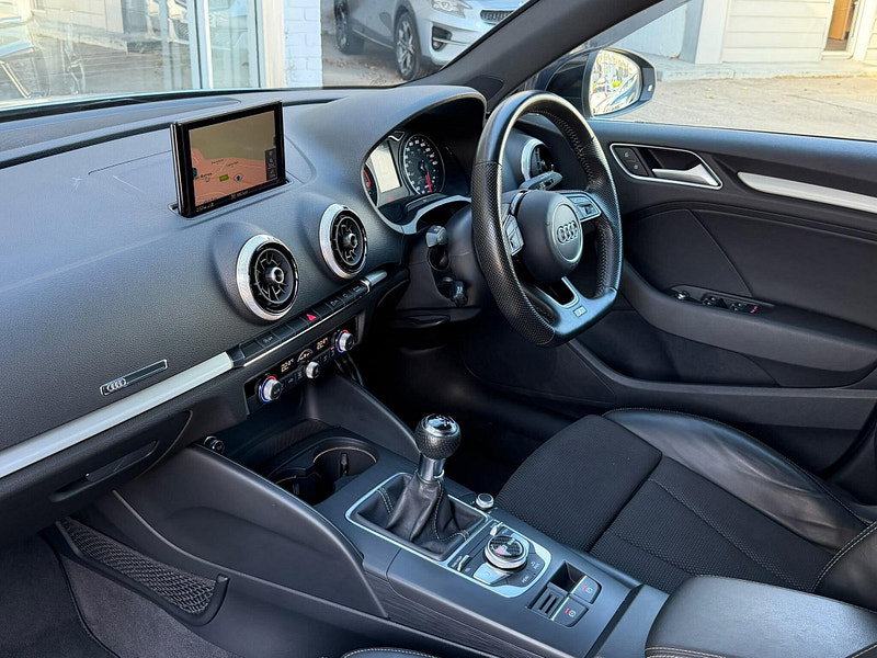 Audi A3 1.5 TFSI CoD 35 Black Edition Sportback 5dr Petrol Manual Euro 6 (s/s) (150 ps) 5dr Manual 2026