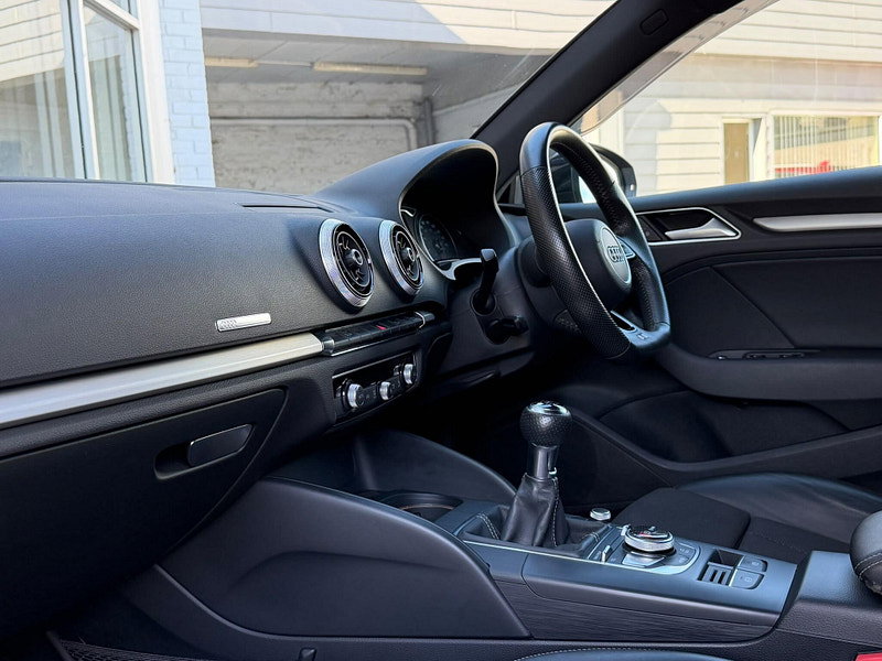 Audi A3 1.5 TFSI CoD 35 Black Edition Sportback 5dr Petrol Manual Euro 6 (s/s) (150 ps) 5dr Manual 2026