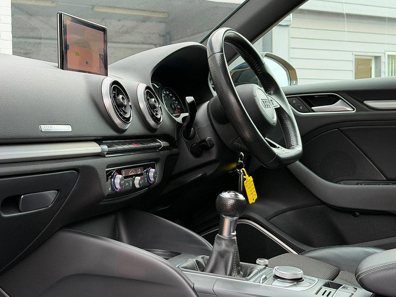 Audi A3 1.6 TDI Black Edition Sportback 5dr Diesel Manual Euro 6 (s/s) (110 ps) 5dr Manual 2026