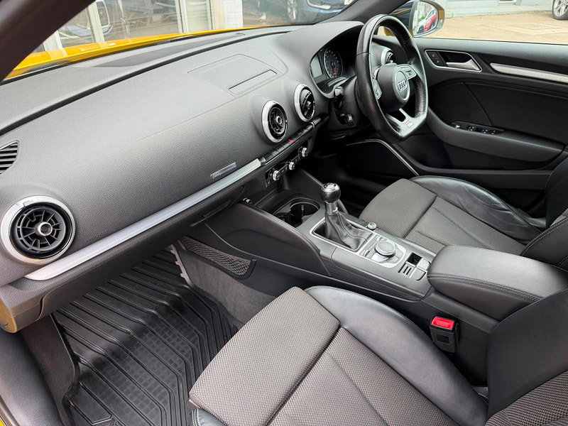 Audi A3 1.6 TDI Black Edition Sportback 5dr Diesel Manual Euro 6 (s/s) (110 ps) 5dr Manual 2026