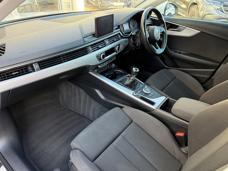 Audi A4 1.4 TFSI Sport Euro 6 (s/s) 4dr 4dr Manual 2026