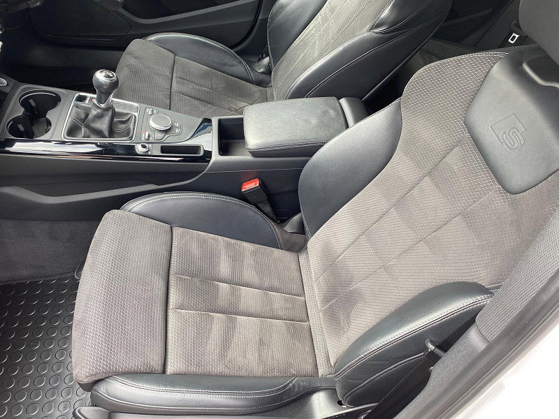 Audi A4 2.0 TFSI 35 Black Edition Saloon 4dr Petrol Manual Euro 6 (s/s) (150 ps) 4dr Manual 2026