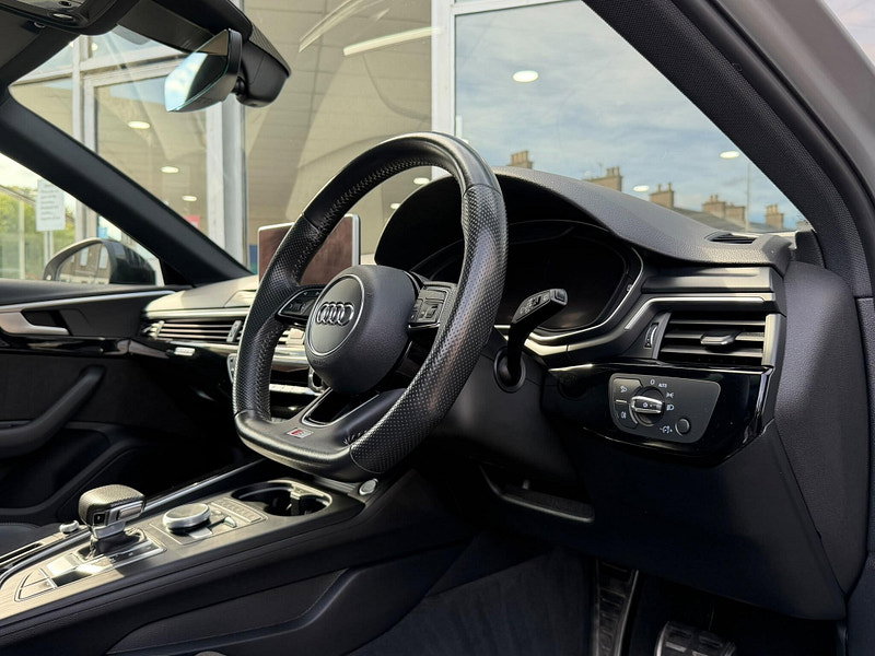 Audi A4 Avant 2.0 TDI 40 Black Edition S Tronic quattro Euro 6 (s/s) 5dr 5dr Automatic 2026