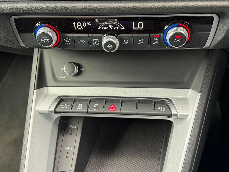 Audi Q3 1.5 TFSI CoD 35 Technik Euro 6 (s/s) 5dr 5dr Manual 2026