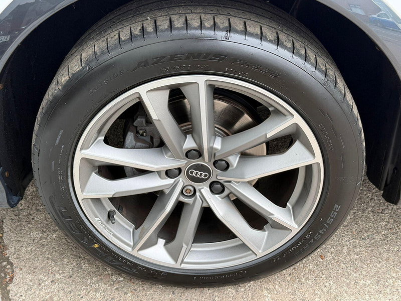 Audi Q3 1.5 TFSI CoD 35 Black Edition Euro 6 (s/s) 5dr 5dr Manual 2026
