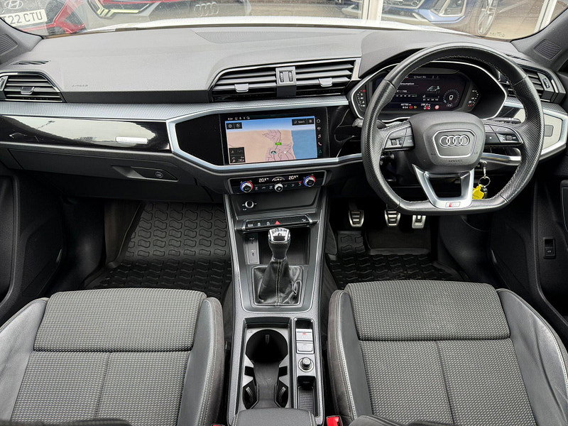 Audi Q3 1.5 TFSI CoD 35 Black Edition Euro 6 (s/s) 5dr 5dr Manual 2026
