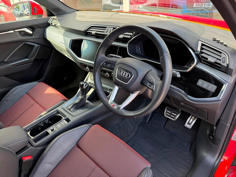 Audi Q3 2.0 TFSI 40 S line S Tronic quattro Euro 6 (s/s) 5dr 5dr Automatic 2026