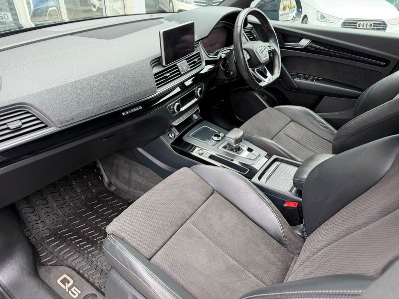 Audi Q5 2.0 TDI 40 Black Edition S Tronic quattro Euro 6 (s/s) 5dr 5dr Automatic 2026