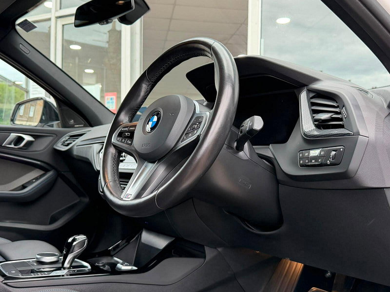 BMW 1 Series 1.5 118i M Sport (LCP) DCT Euro 6 (s/s) 5dr 5dr Automatic 2026