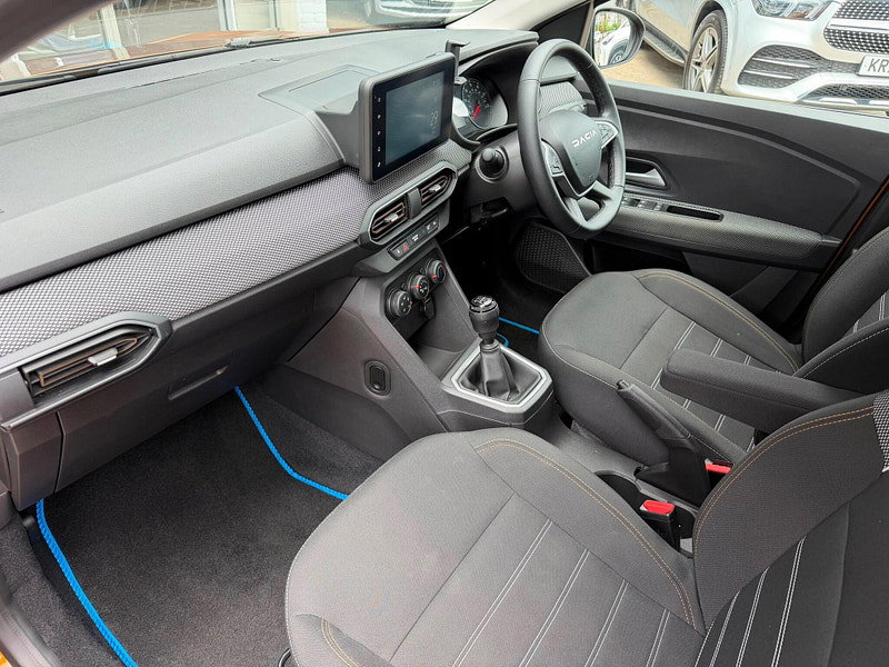 Dacia Sandero Stepway 1.0 TCe Expression Hatchback 5dr Petrol Manual Euro 6 (s/s) (90 ps) 5dr Manual 2026