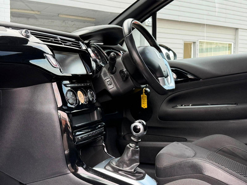 DS Automobiles DS 3 1.2 PureTech Prestige Euro 6 (s/s) 3dr 3dr Manual 2026