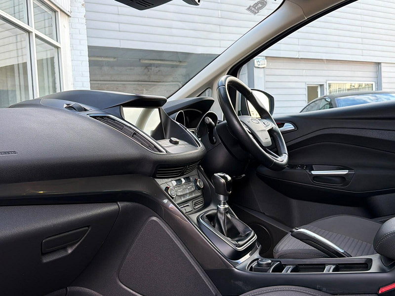 Ford C-Max 1.0T EcoBoost Titanium Euro 6 (s/s) 5dr 5dr Manual 2026