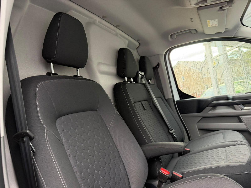 Ford E-transit custom 320 65kWh Limited Auto L2 H1 5dr 5dr Automatic 2026