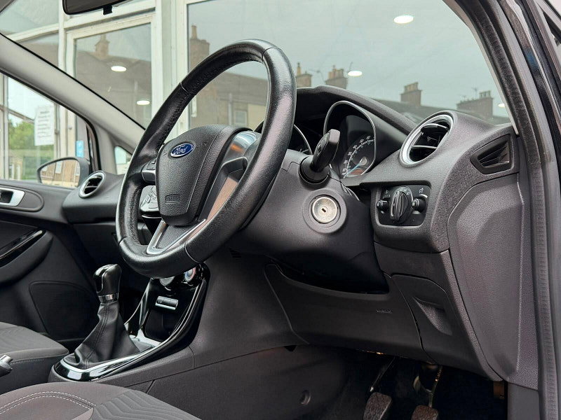 Ford Fiesta 1.0T EcoBoost Zetec Euro 6 (s/s) 5dr 5dr Manual 2026