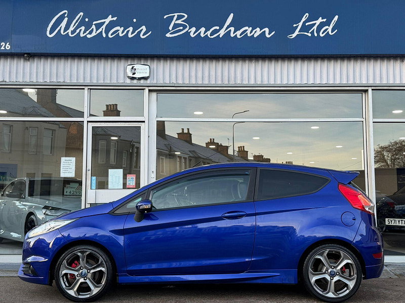 Ford Fiesta 1.6T EcoBoost ST-3 Euro 5 (s/s) 3dr 3dr Manual 2026