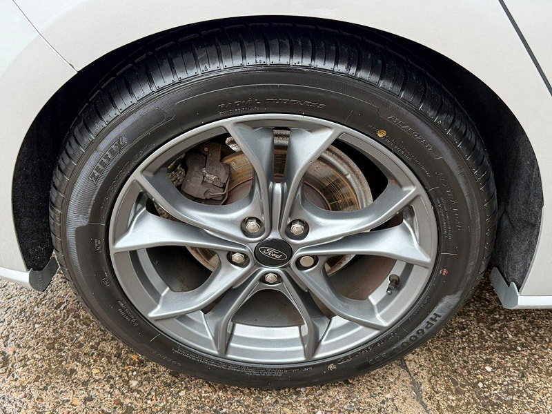 Ford Focus 1.0T EcoBoost MHEV ST-Line Edition Euro 6 (s/s) 5dr 5dr Manual 2026