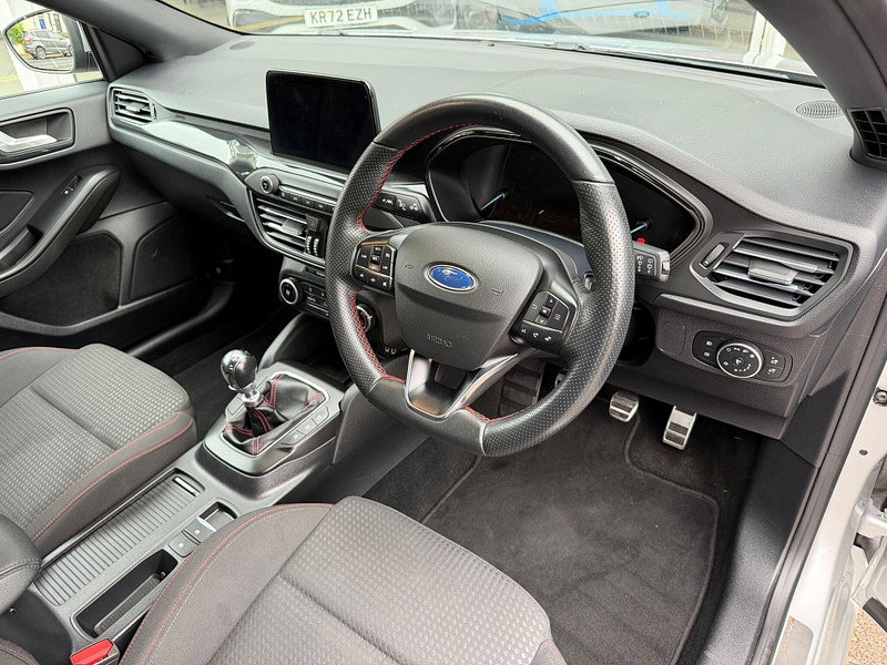 Ford Focus 1.0T EcoBoost MHEV ST-Line Edition Euro 6 (s/s) 5dr 5dr Manual 2026