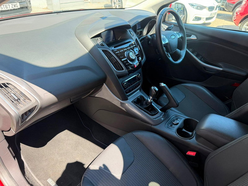 Ford Focus 1.0T EcoBoost Titanium X Euro 5 (s/s) 5dr 5dr Manual 2026