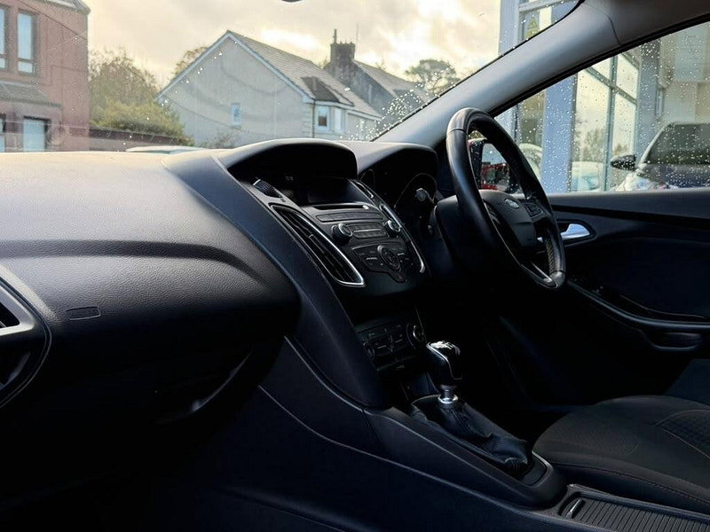 Ford Focus 1.0T EcoBoost Zetec S Euro 6 (s/s) 5dr 5dr Manual 2026