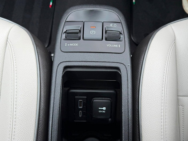Fiat 500e 42kWh La Prima Auto 3dr 3dr Automatic 2026