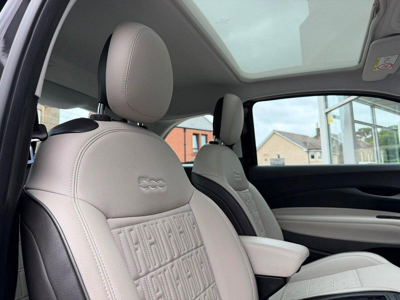 Fiat 500e 42kWh La Prima Auto 3dr 3dr Automatic 2026