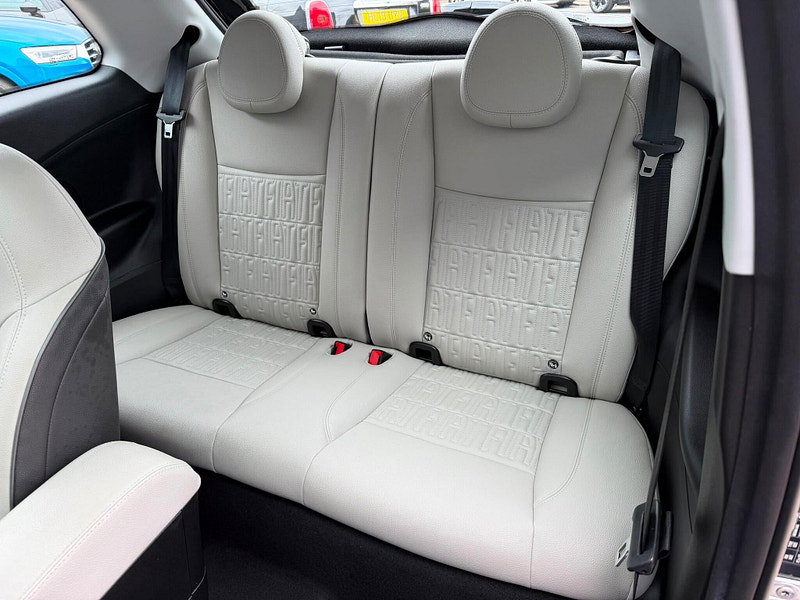 Fiat 500e 42kWh La Prima Auto 3dr 3dr Automatic 2026