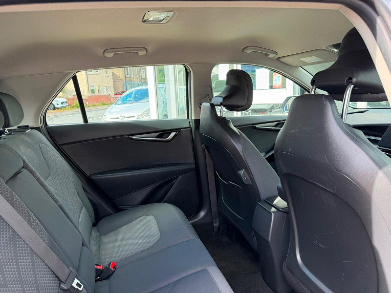 Kia Niro 1.6h GDi 2 DCT Euro 6 (s/s) 5dr 5dr Automatic 2026