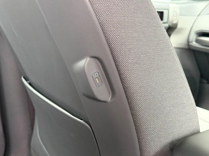Kia EV3 Standard Range 58.3kWh Air Auto 5dr 5dr Automatic 2026