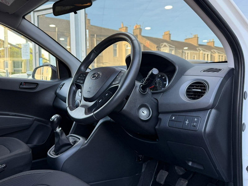 Hyundai I10 1.0 Play Euro 6 5dr 5dr Manual 2026