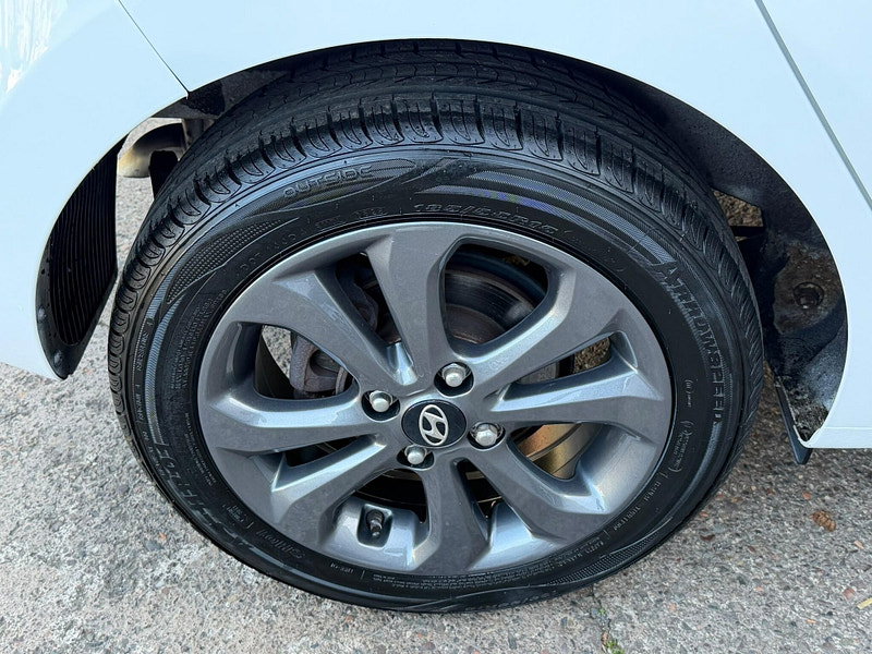 Hyundai I10 1.0 Play Euro 6 5dr 5dr Manual 2026