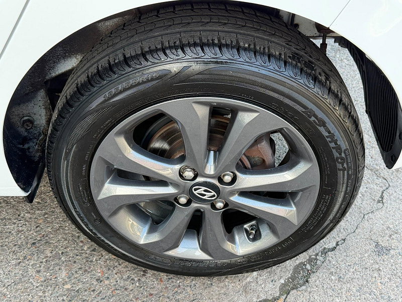 Hyundai I10 1.0 Play Euro 6 5dr 5dr Manual 2026