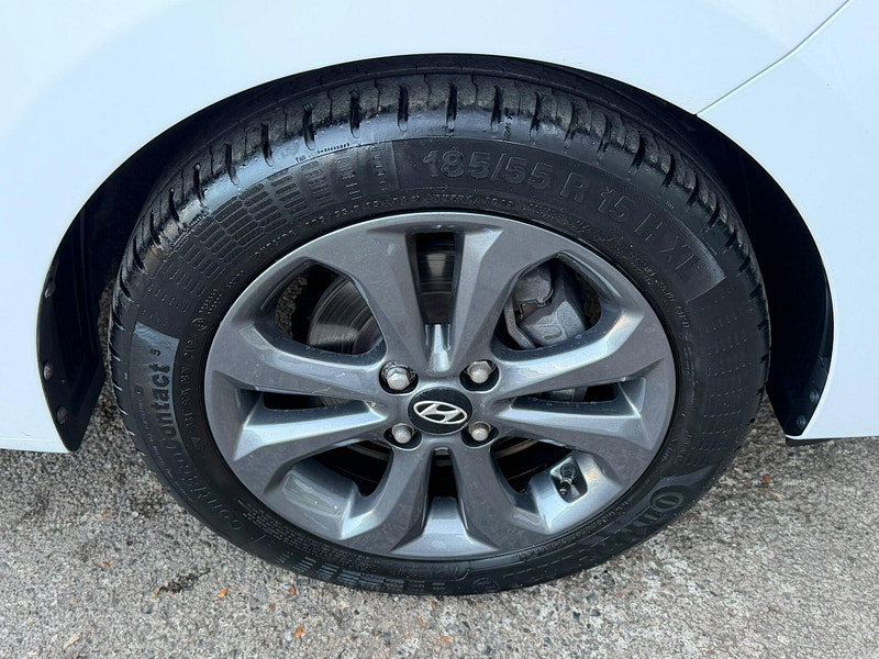 Hyundai I10 1.0 Play Euro 6 5dr 5dr Manual 2026