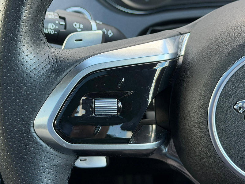 Jaguar E-PACE 1.5 P300e 11.5kWh R-Dynamic Black Auto AWD Euro 6 (s/s) 5dr 5dr Automatic 2026
