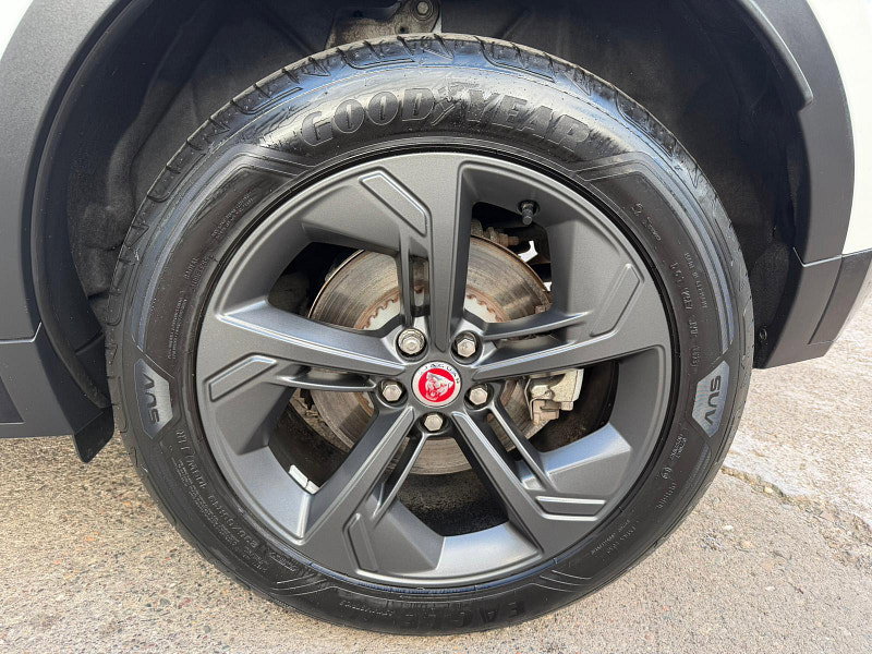 Jaguar E-PACE 1.5 P300e 11.5kWh R-Dynamic Black Auto AWD Euro 6 (s/s) 5dr 5dr Automatic 2026