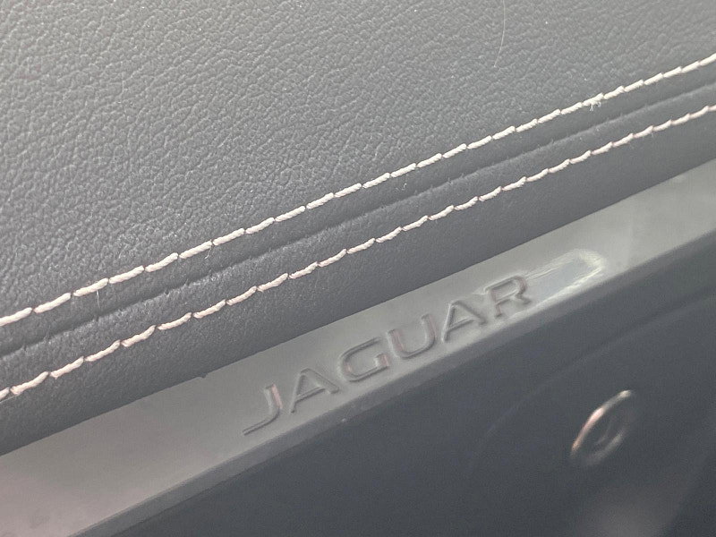 Jaguar F-PACE 5.0 V8 SVR Quickshift AWD Euro 6 (s/s) 5dr 5dr Automatic 2026