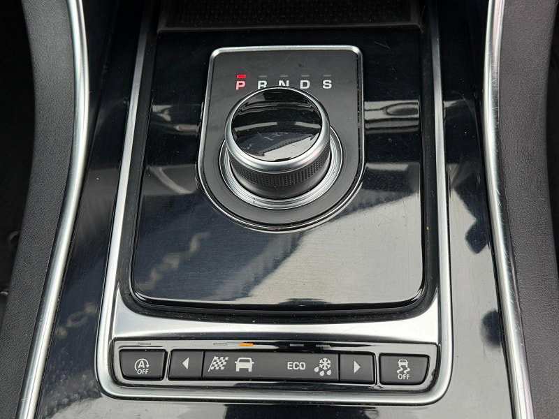 Jaguar XE 2.0d R-Sport Auto Euro 6 (s/s) 4dr 4dr Automatic 2026