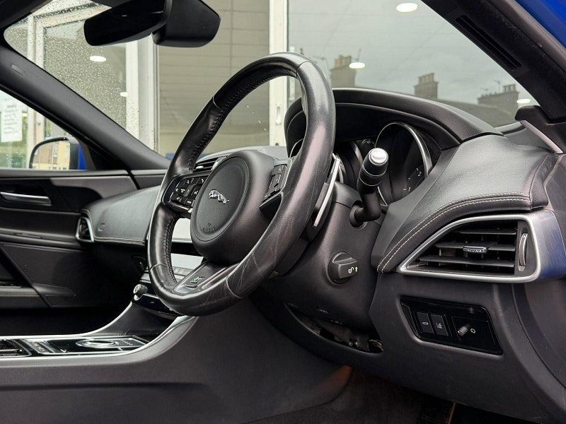 Jaguar XE 2.0d R-Sport Auto Euro 6 (s/s) 4dr 4dr Automatic 2026
