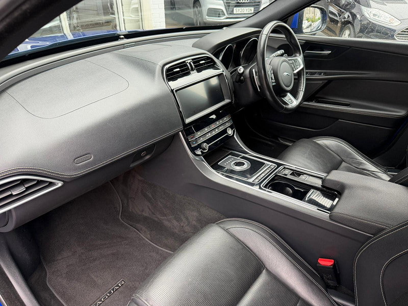 Jaguar XE 2.0d R-Sport Auto Euro 6 (s/s) 4dr 4dr Automatic 2026