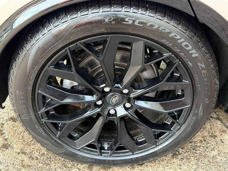 Land Rover DISCOVERY 3.0 D300 MHEV R-Dynamic SE Auto 4WD Euro 6 (s/s) 5dr 5dr Automatic 2026