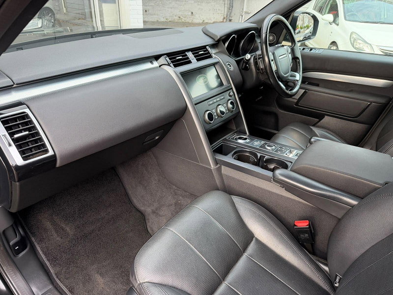 Land Rover DISCOVERY 3.0 SD V6 Landmark Edition SUV 5dr Diesel Auto 4WD Euro 6 (s/s) (306 ps) 5dr Automatic 2026