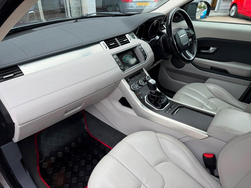 Land Rover Range Rover Evoque 2.2 SD4 Pure SUV 5dr Diesel Manual 4WD Euro 5 (s/s) (190 ps) 5dr Manual 2026