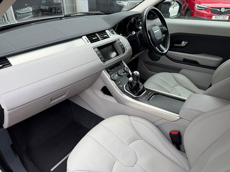 Land Rover Range Rover Evoque 2.2 SD4 Pure Tech 4WD Euro 5 (s/s) 5dr 5dr Manual 2026