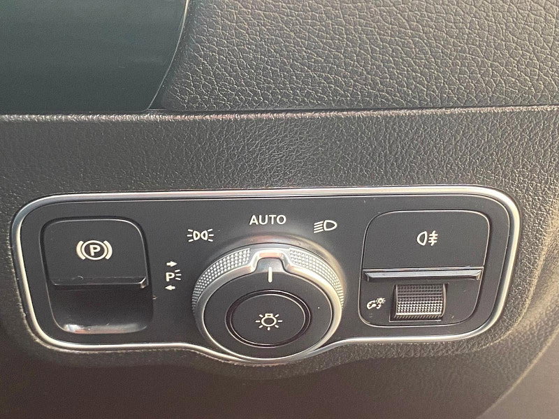 Mercedes-Benz B Class 1.3 B200 AMG Line (Premium 2) 7G-DCT Euro 6 (s/s) 5dr 5dr Automatic 2026