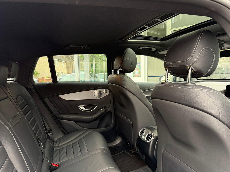 Mercedes-Benz EQC EQC 400 80kWh AMG Line (Premium Plus) Auto 4MATIC 5dr 5dr Automatic 2026