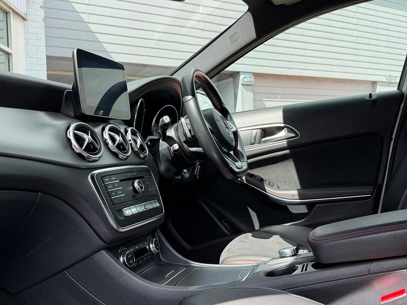 Mercedes-Benz GLA 1.6 GLA200 AMG Line Edition 7G-DCT Euro 6 (s/s) 5dr 5dr Automatic 2026