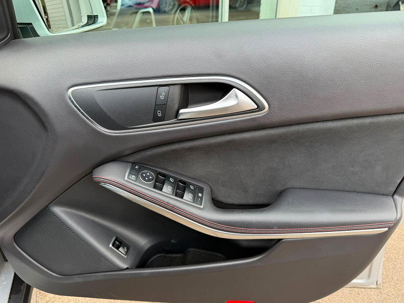 Mercedes-Benz GLA 1.6 GLA200 AMG Line Edition 7G-DCT Euro 6 (s/s) 5dr 5dr Automatic 2026
