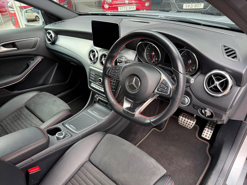 Mercedes-Benz GLA 1.6 GLA200 AMG Line Edition 7G-DCT Euro 6 (s/s) 5dr 5dr Automatic 2026