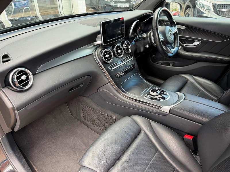 Mercedes-Benz GLC 2.0 GLC250 AMG Line G-Tronic 4MATIC Euro 6 (s/s) 5dr 5dr Automatic 2026